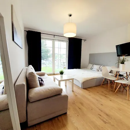 Studio BEZA przy plaży z parkingiem Apartament *
